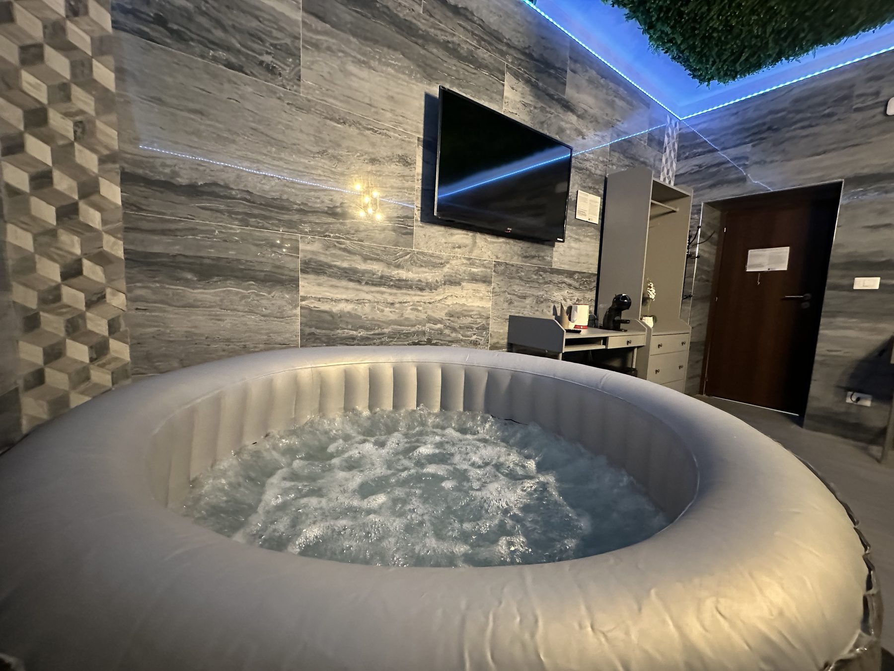 Affittacamere Gess — Camere con bagno privato a Montalto Uffugo (CS),  (Calabria)